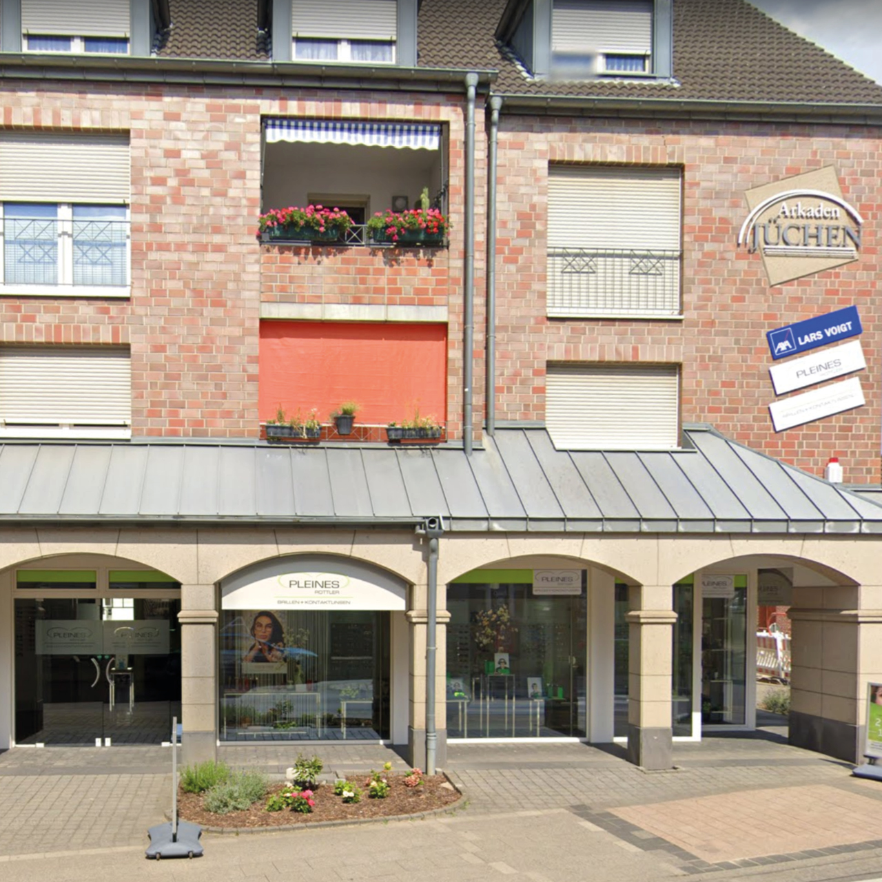 rottler-sehzentrum-hoerzentrum-hoergeraete-brillen-juechen